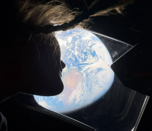 NASA показало новые снимки космоса, включая лунное затмение с обратной стороны Луны