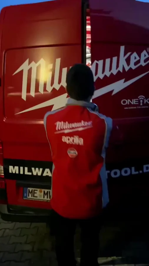 Небольшой ящик с инструментами