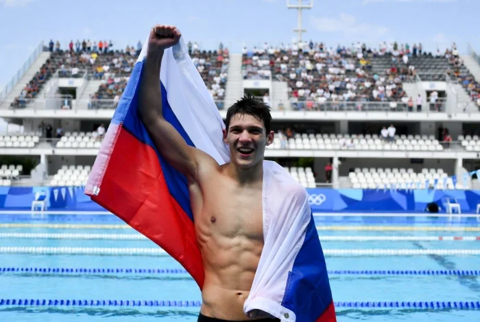 Пловцы из России возвращаются на международные соревнования с флагом и гимном