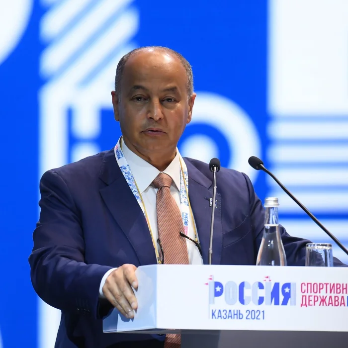 Пловцы из России возвращаются на международные соревнования с флагом и гимном