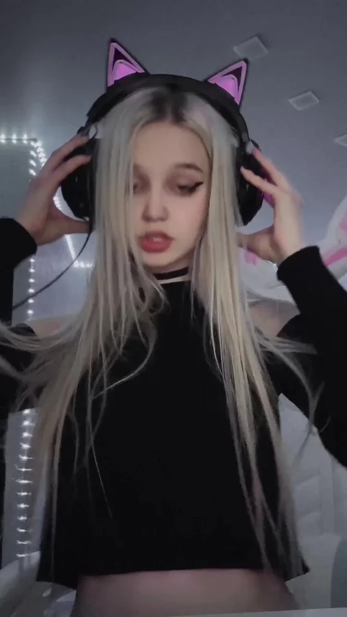 Упругая кошечка
