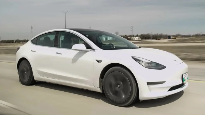 Как чувствуют себя батареи Tesla после 610 тысяч километров