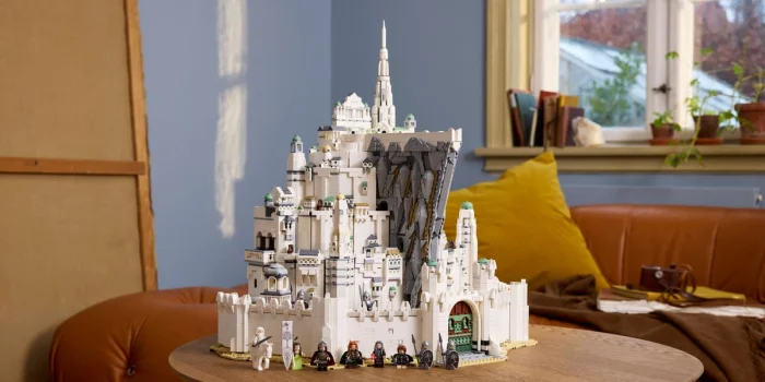 Lego представила гигантский набор Минас Тирита из «Властелина колец» — в нём больше 8 000 деталей