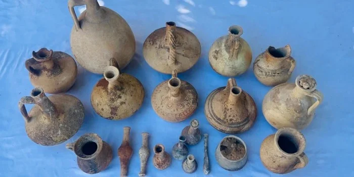 Под обрушившейся дорогой на Кипре нашли 2000-летнюю подземную гробницу