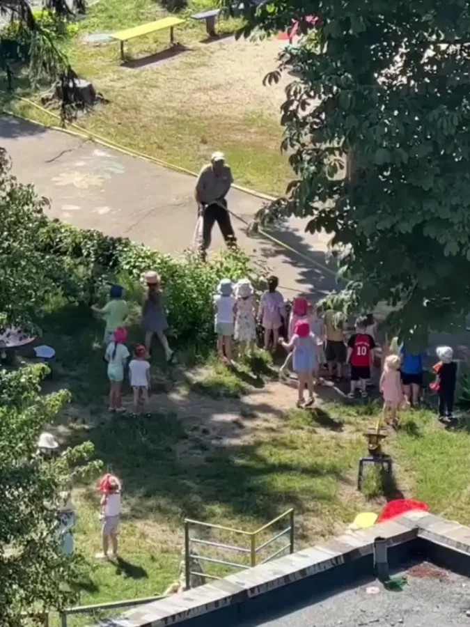 Порадовал детишек
