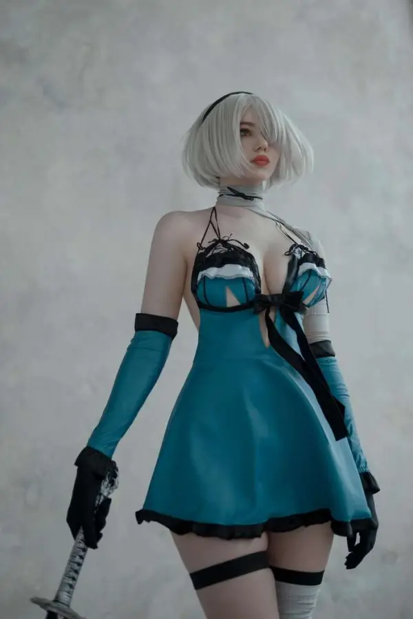 Косплей на 2B от Alina Becker