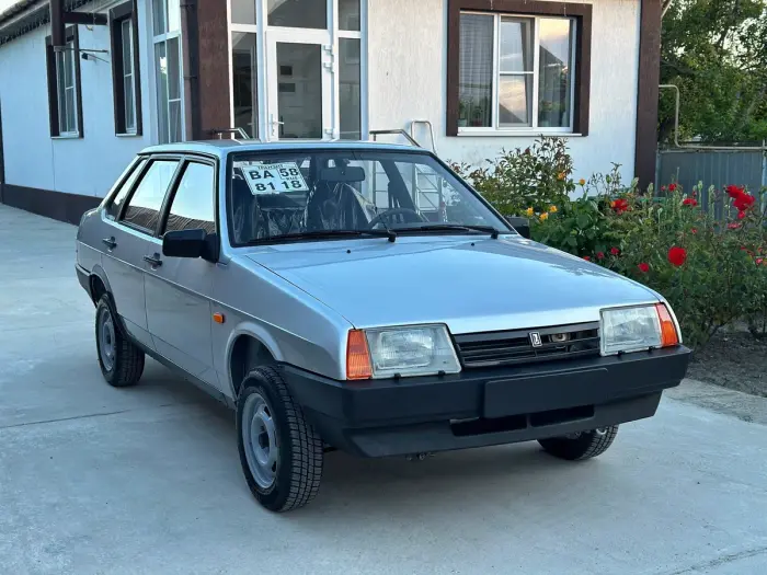 ВАЗ-21099 из 2004 года