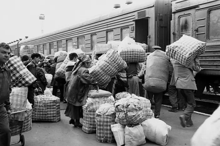 Кем мечтали стать в 90-е, от челноков до рэкетиров