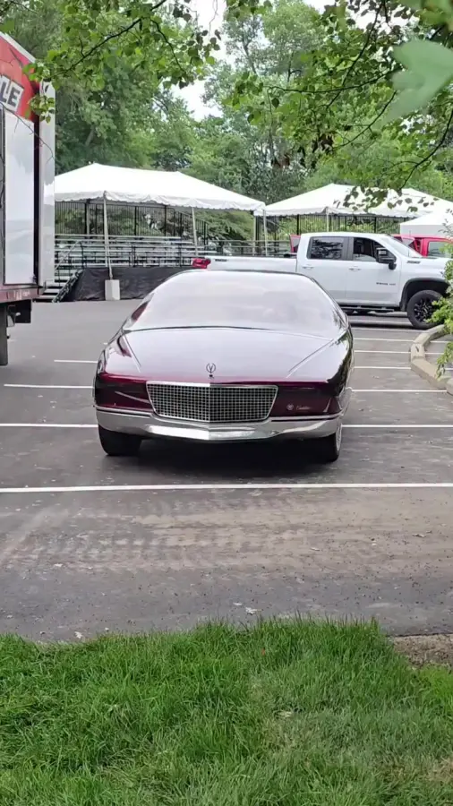 Концепт автомобиля Cadillac