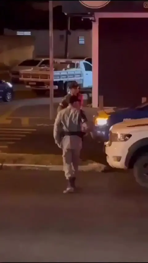 Полицейский без лишних церемоний