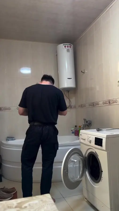 В каком ухе у меня жужжит?