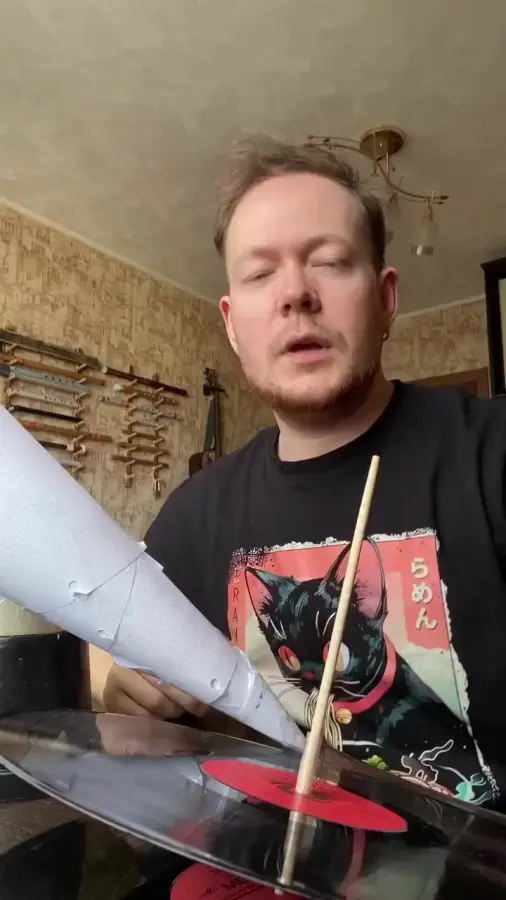 Виниловый проигрыватель "из говна и палок" (ser_marsell)