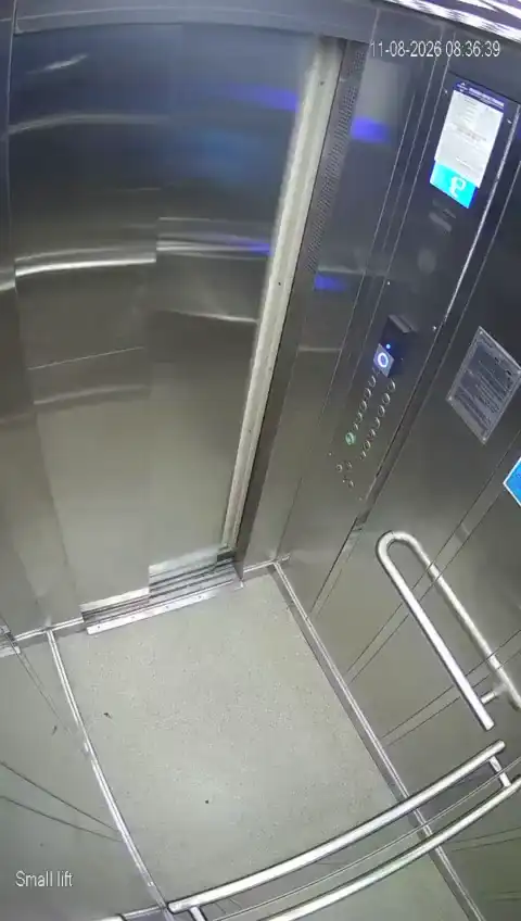 В шапочке из фольги