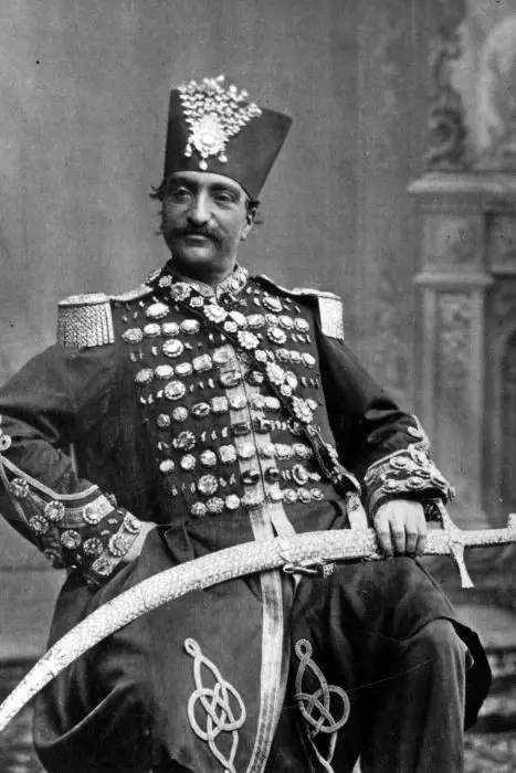 Как жил гарем иранского шаха на примере его реальных фотографий