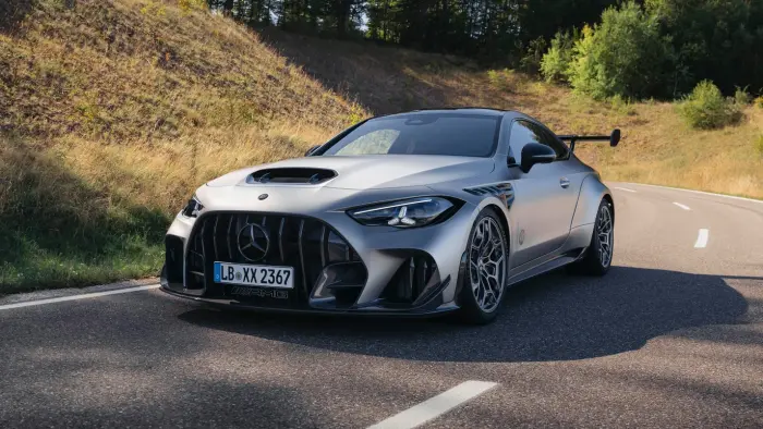 Mercedes-AMG представила суперкар Mythos с разгоном до 200 км/ч за 11,4 секунды