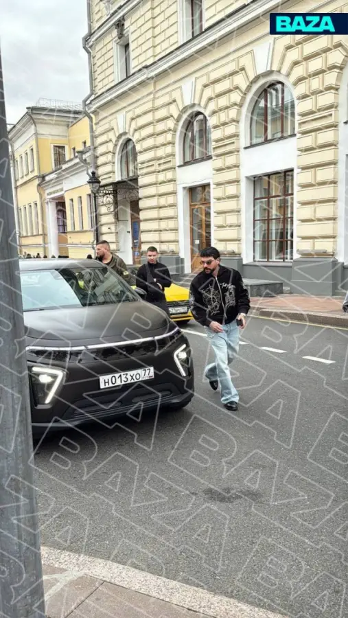 Кто стал первым владельцем отечественного электрокара Атом